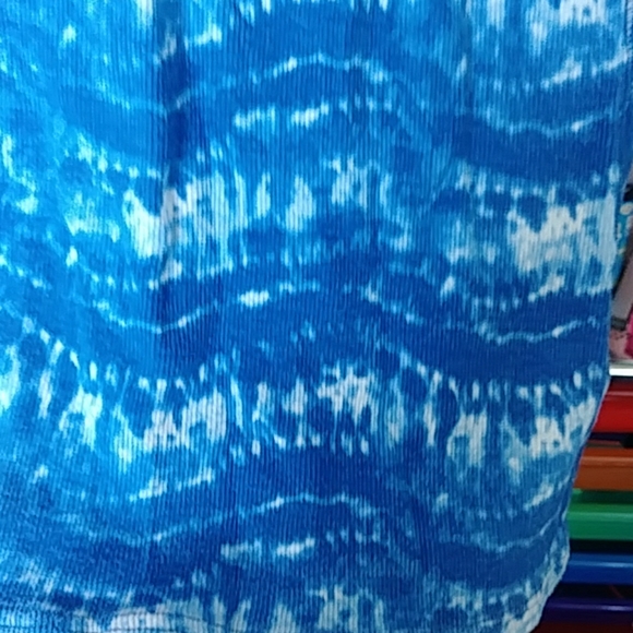 Blue tie dye tank top - Picture 3 of 3